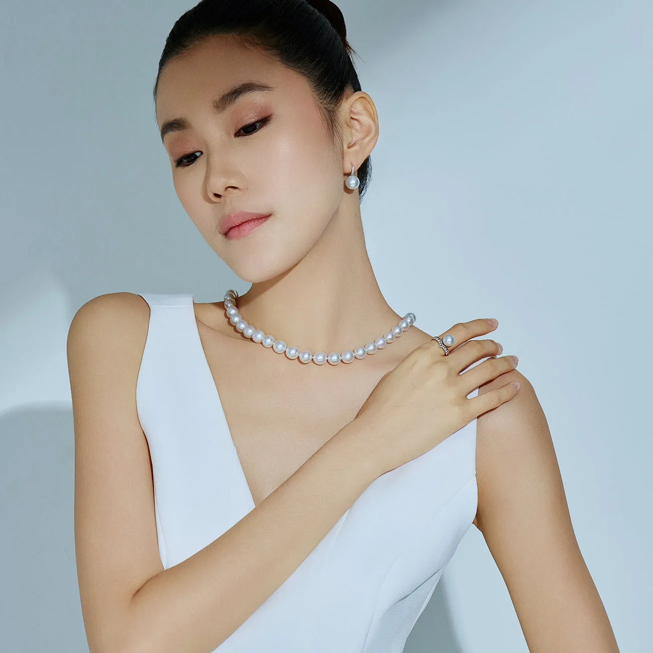 18k Gold 9-11mm Australian White South Sea Pearl Necklace KN00215