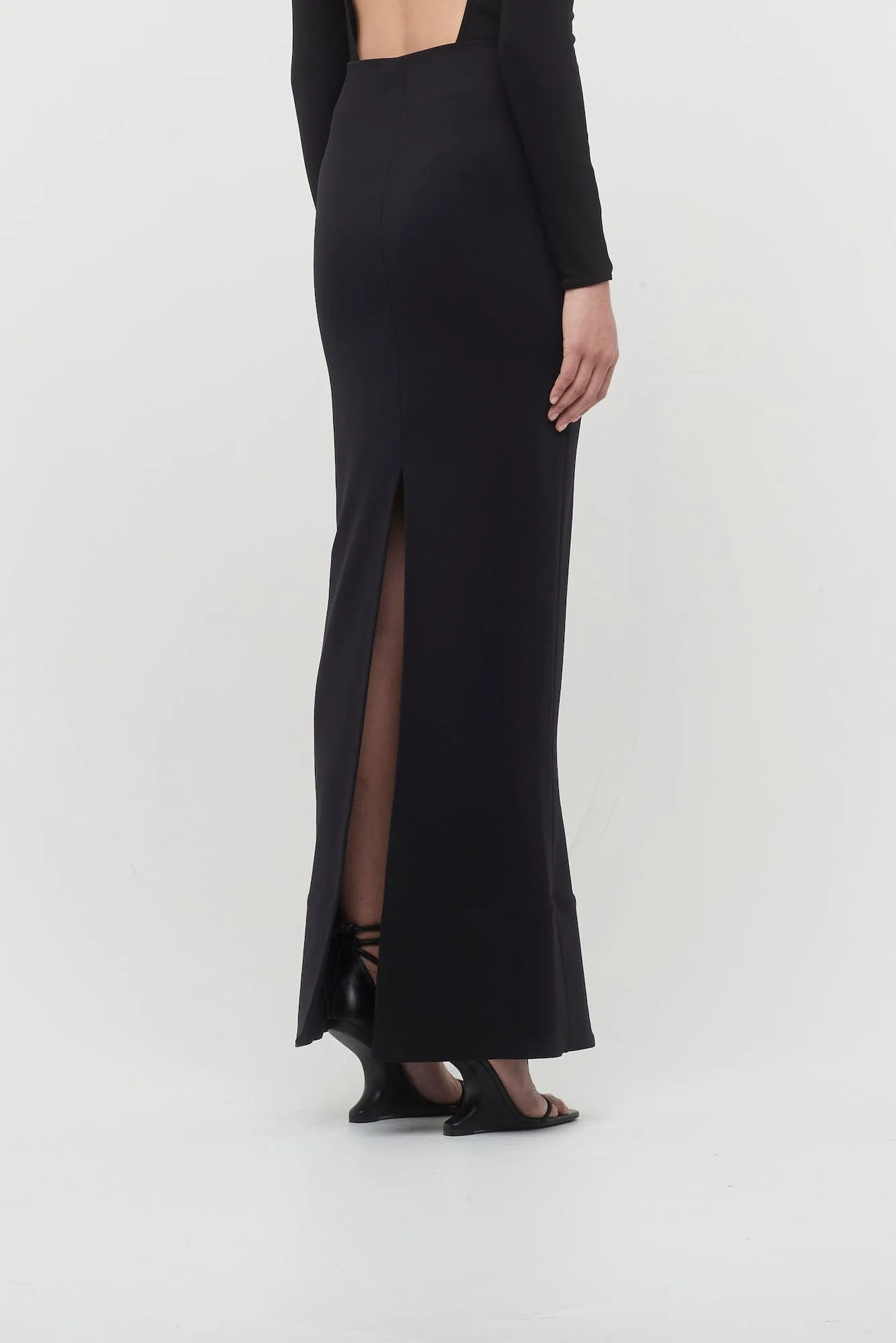 Jacquemus La Jupe Escala in Black