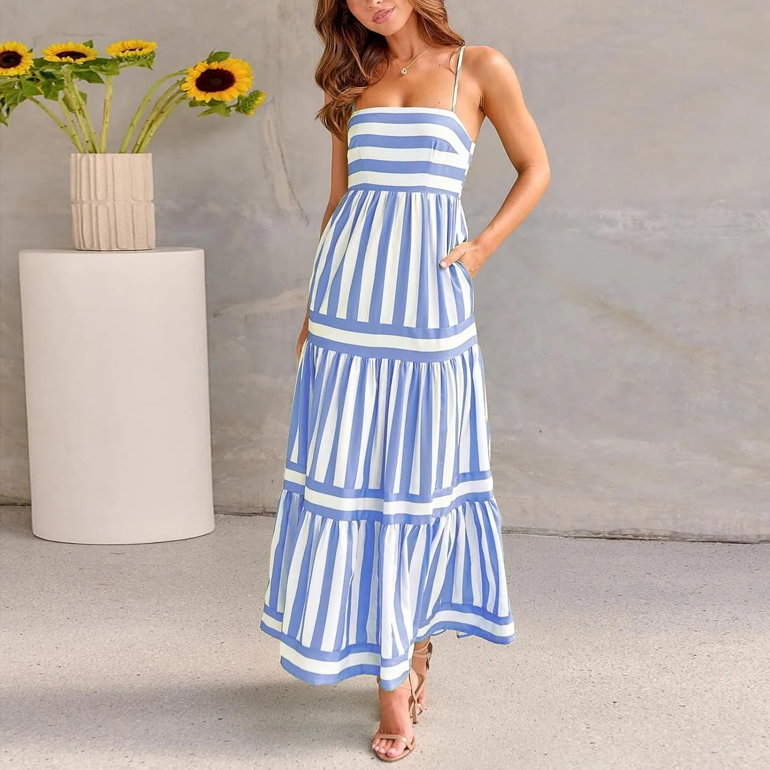 Women's Sleeveless Maxi Dress Striped Print Smocked Sexy Spaghetti Strap Square Neck Flowy Swing Maxi Length Dress